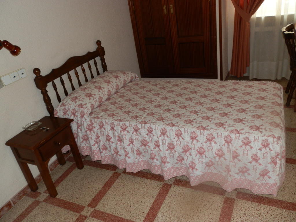קונסוואגרה Hostal San Poul חדר תמונה