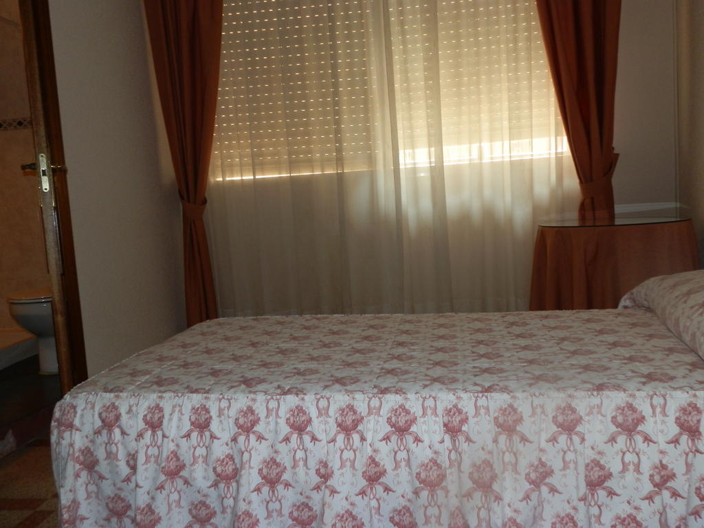 קונסוואגרה Hostal San Poul מראה חיצוני תמונה