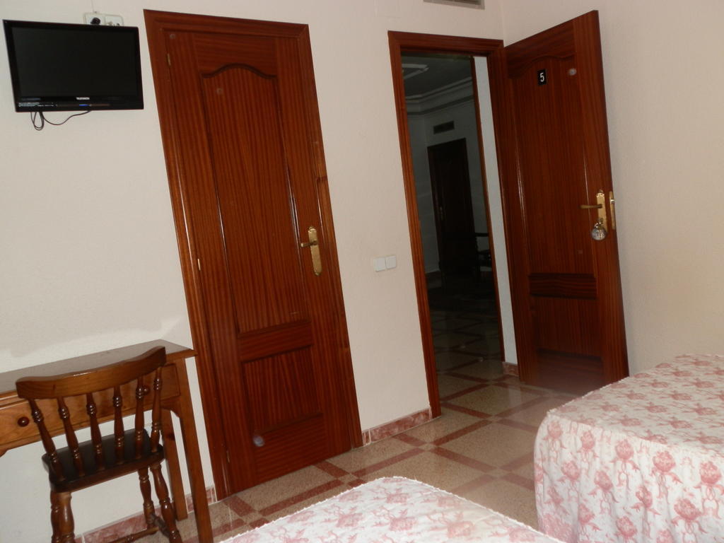 קונסוואגרה Hostal San Poul מראה חיצוני תמונה